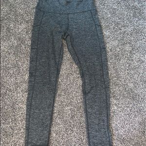 Aerie Grey leggings with pockets